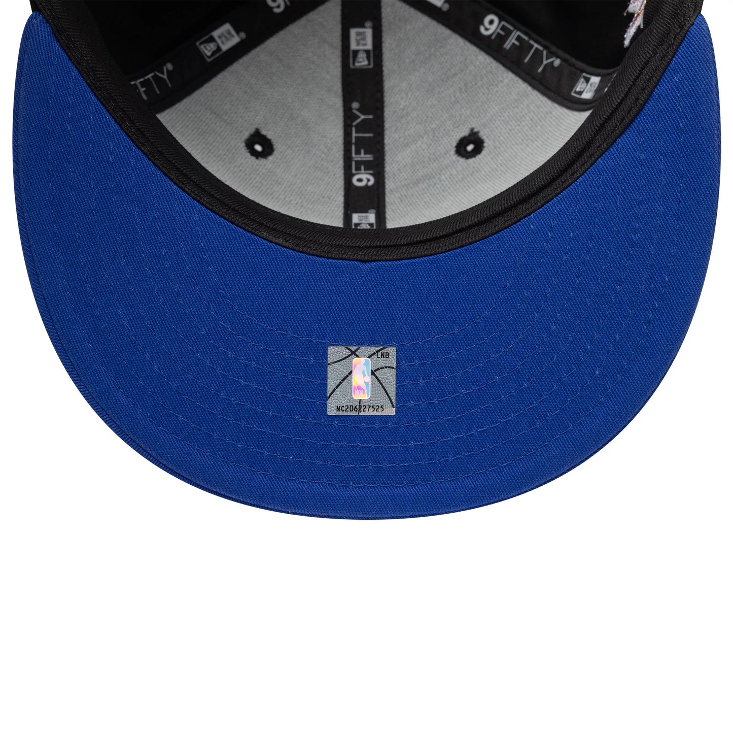 Pictured is this NBA Hardwood Classic Philadelphia 76ers 9FIFTY Snapback cap in black. 7