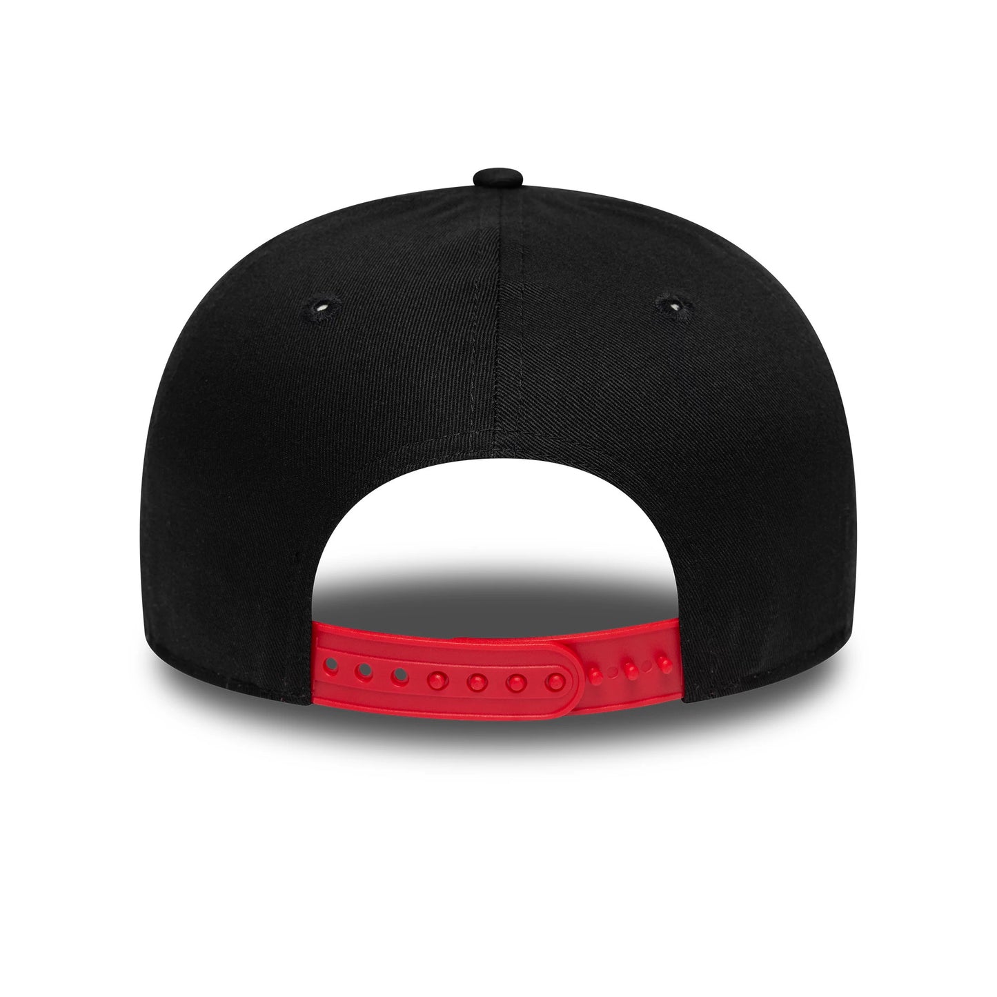 Pictured is this NBA Hardwood Classic Chicago Bulls 9FIFTY Snapback cap in black. 6