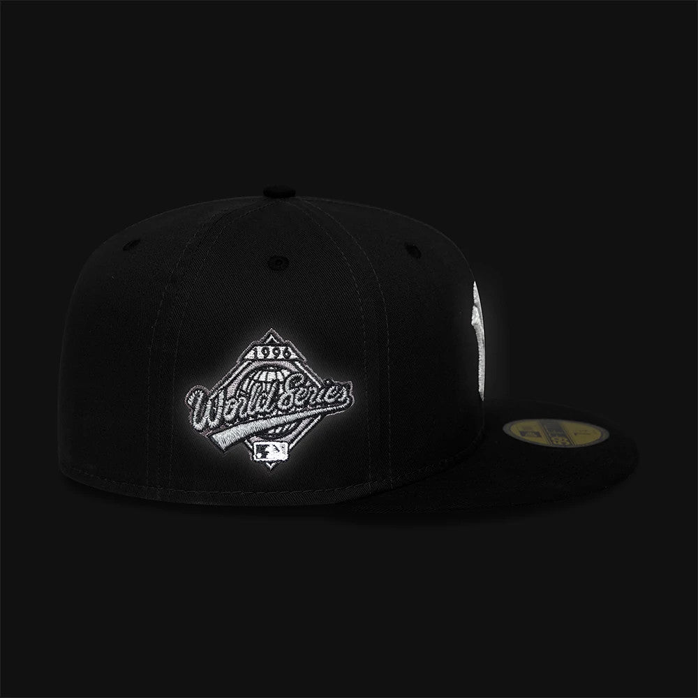Pictured is this MLB Reflective New York Yankees 59FIFTY Fitted cap in charcoal & black. 2