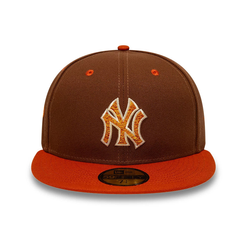 Pictured is this MLB Pack New York Yankees 59FIFTY Fitted cap in brown. 2