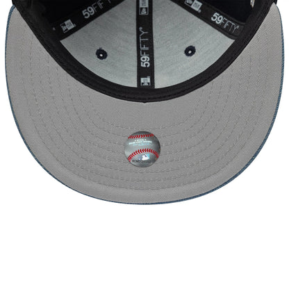 Pictured is this MLB Denim Mix Chicago White Sox 59FIFTY Fitted cap in navy. 2