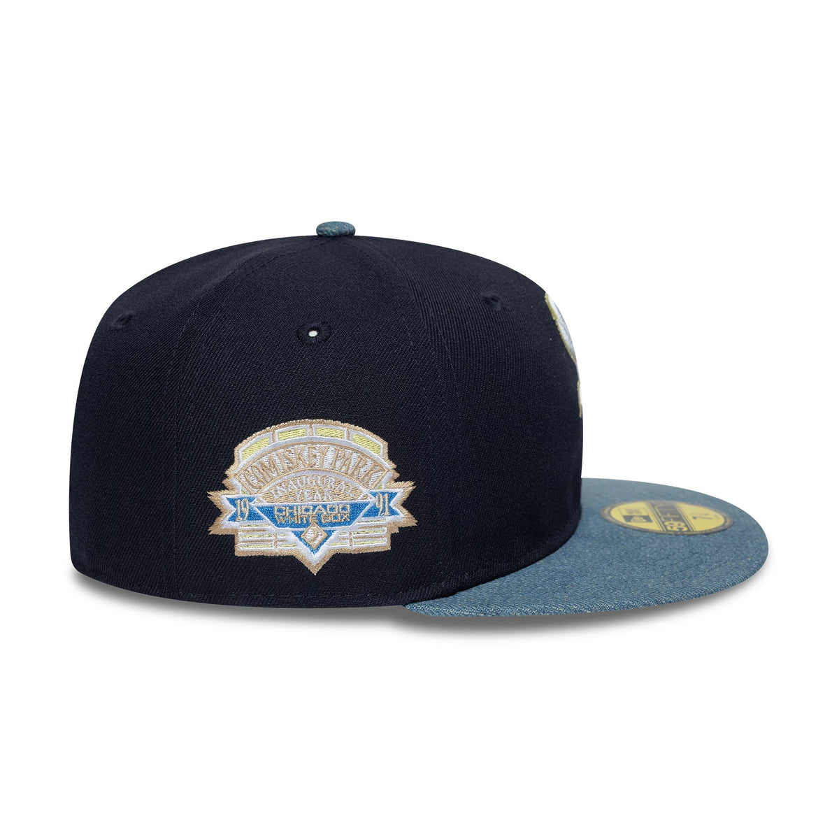Pictured is this MLB Denim Mix Chicago White Sox 59FIFTY Fitted cap in navy. 5