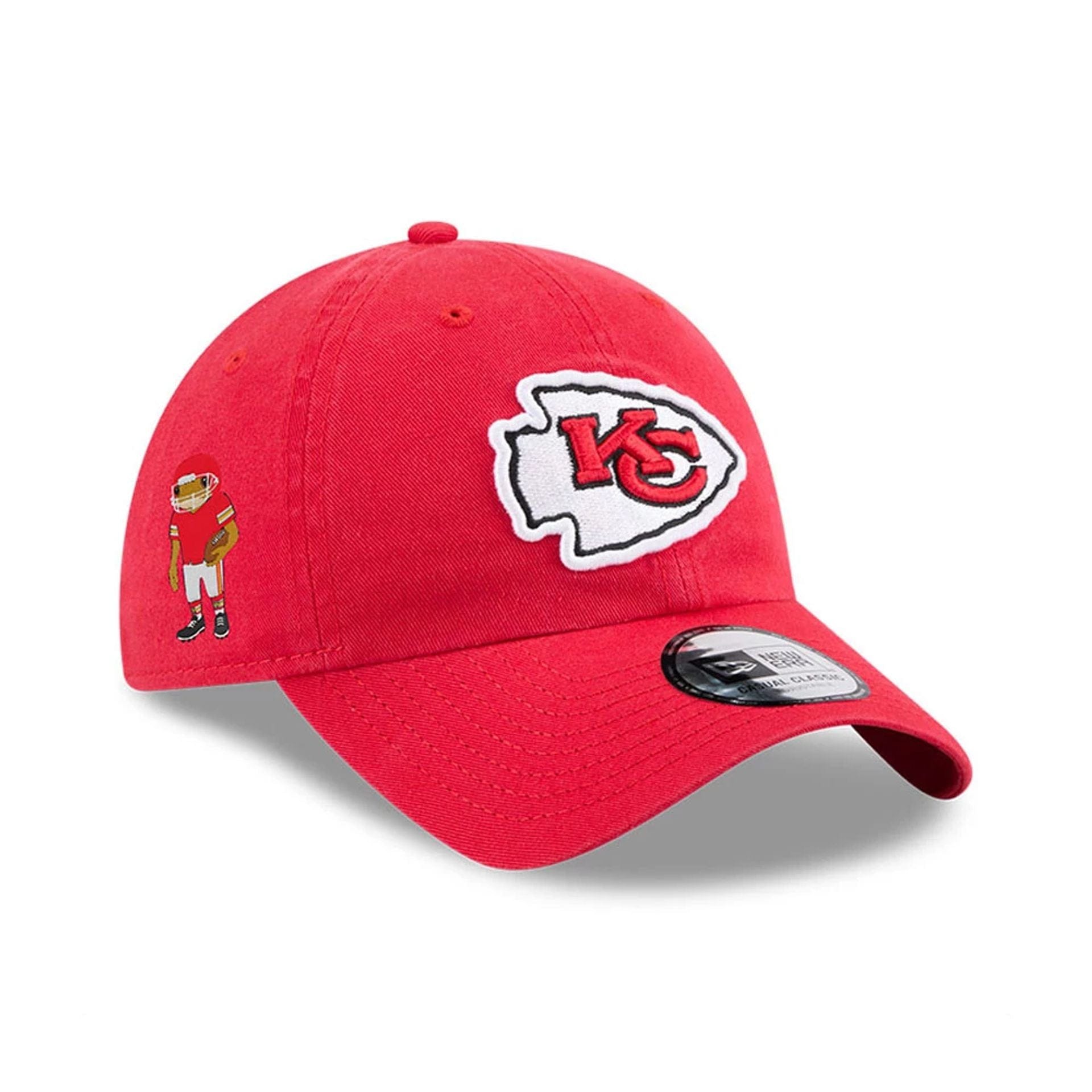Pictured is this NFL X Bad Bunny Kansas City Chiefs Casual Classic cap in red. 1