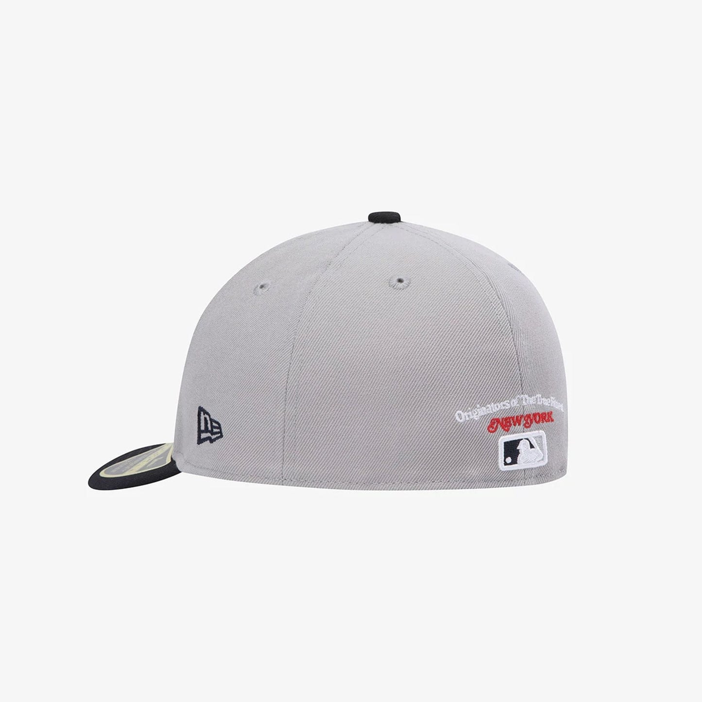 Pictured is this MLB 59FIFTY Day New York Yankees Low Profile 59FIFTY Fitted cap in grey. 4