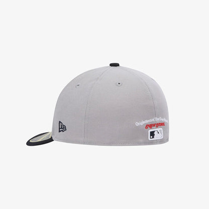 Pictured is this MLB 59FIFTY Day New York Yankees Low Profile 59FIFTY Fitted cap in grey. 4