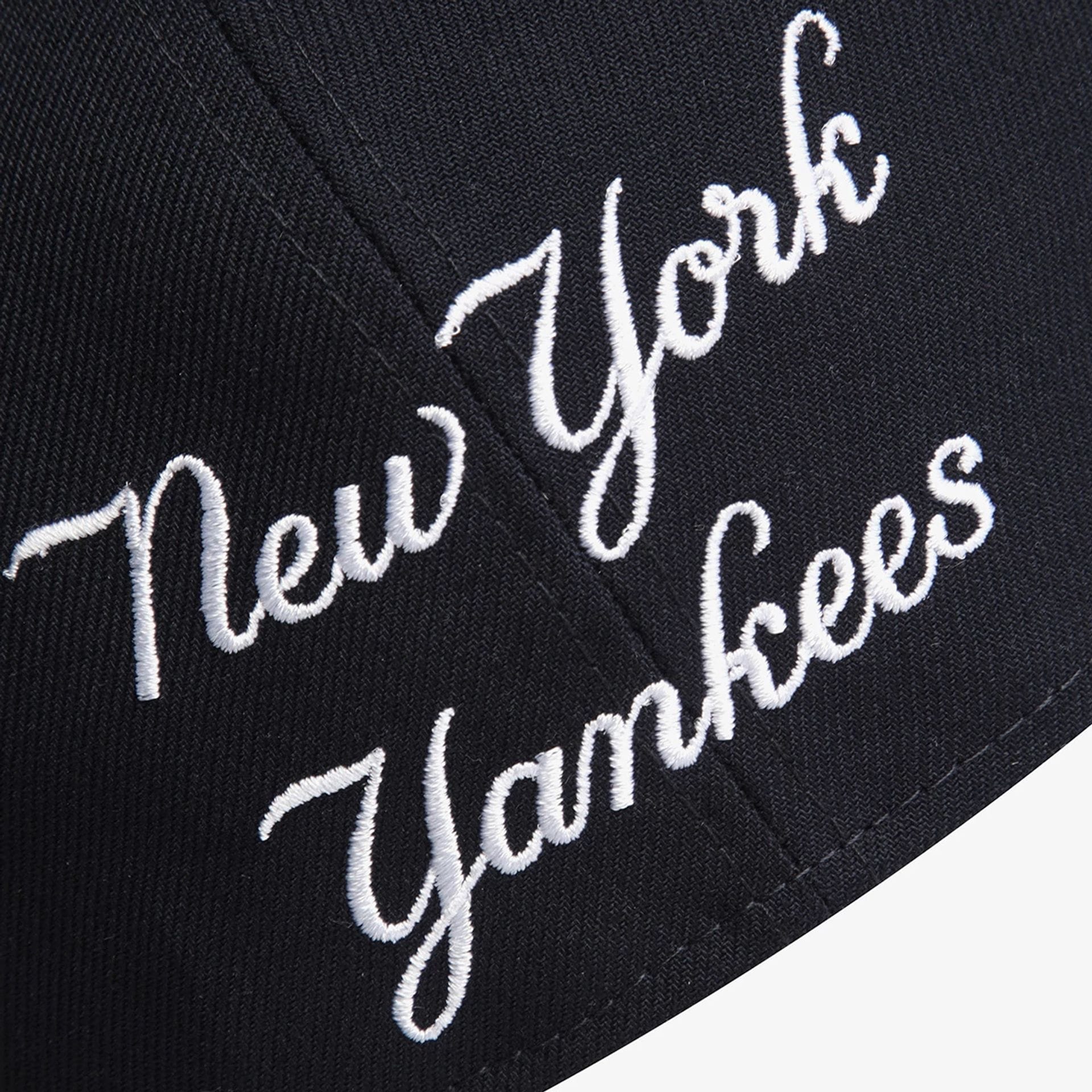 Pictured is this MLB 59FIFTY Day New York Yankees Split Panel 59FIFTY Fitted cap in navy. 7