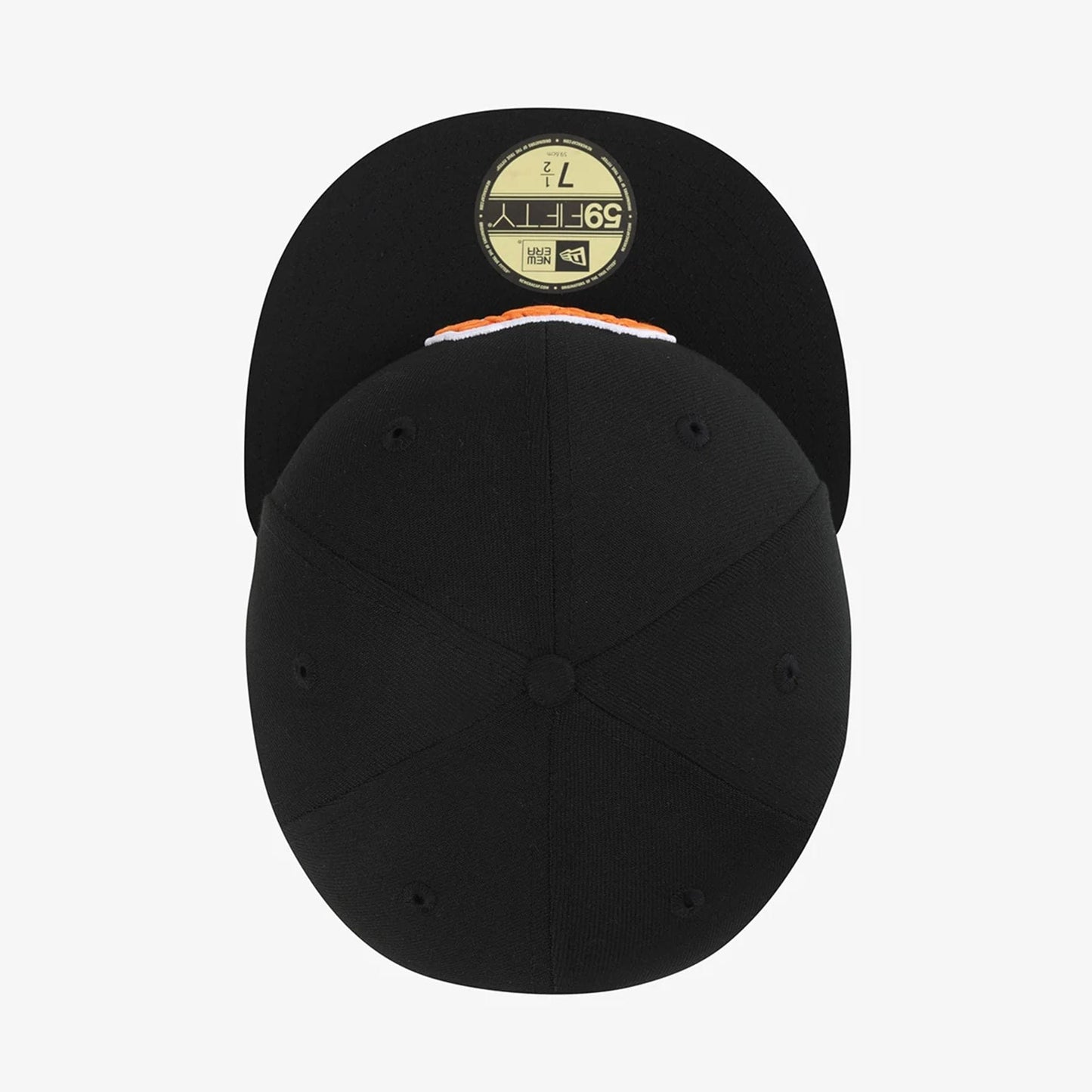 Pictured is this NBA 59FIFTY Day New York Knicks 59FIFTY Fitted cap in black. 6
