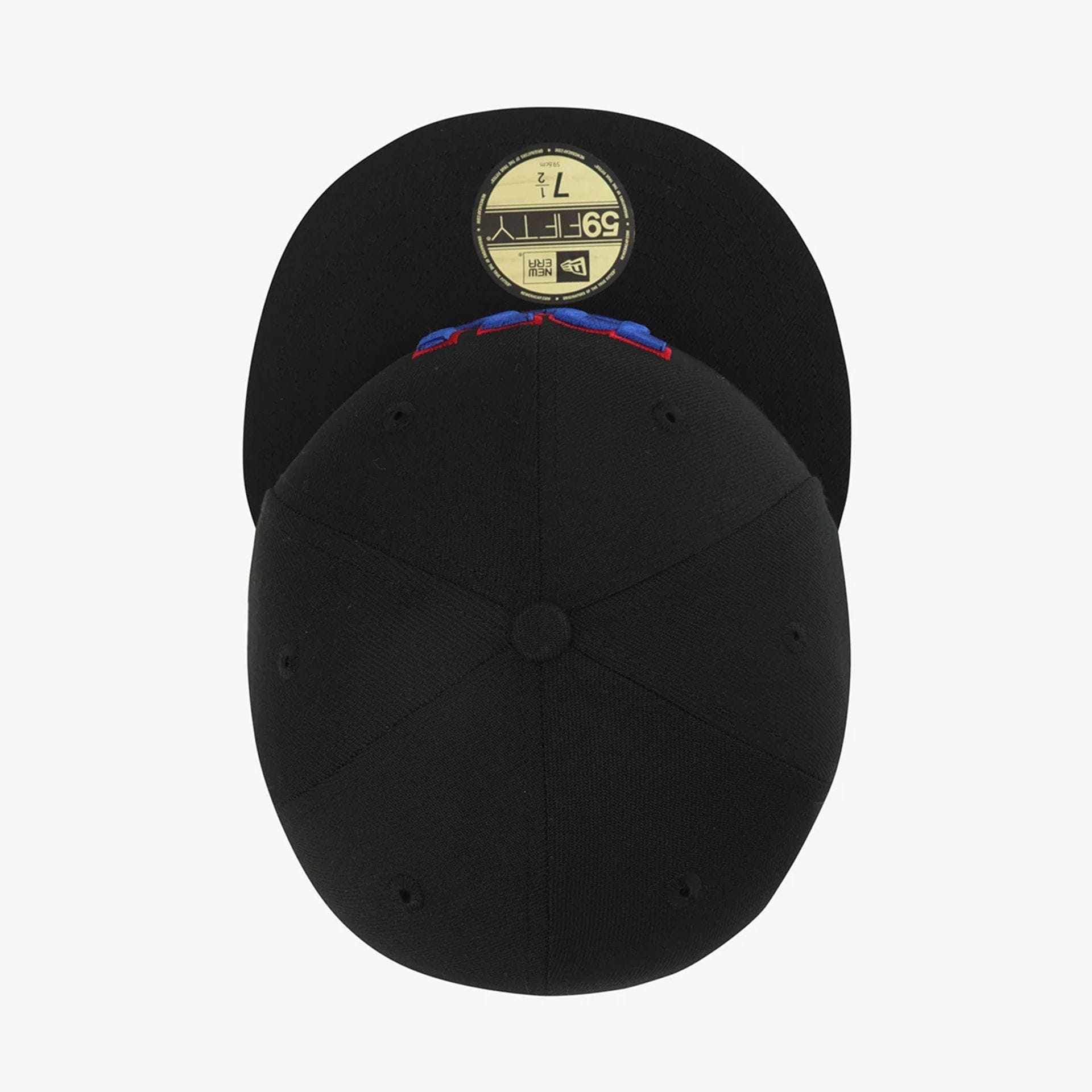 Pictured is this NFL 59FIFTY Day New York Giants 59FIFTY Fitted cap in black. 6