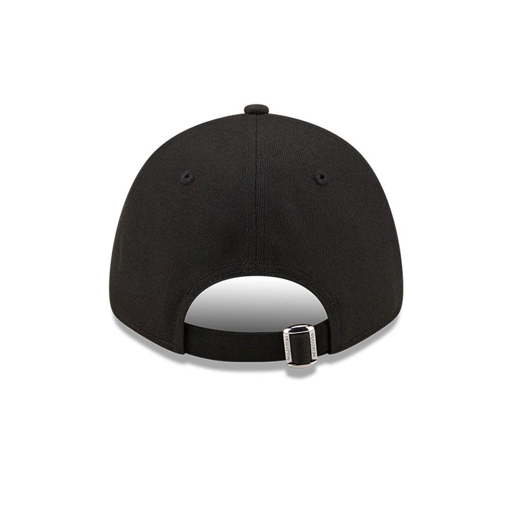 This is a New York Yankees Pop Outline Black 9FORTY Cap 4