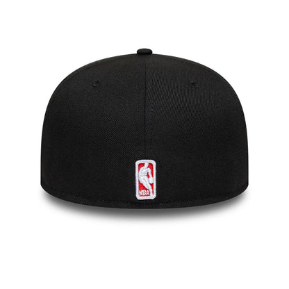 Chicago Bulls NBA Black New Era 59FIFTY Fitted Cap, rear view showing the white embroidered NBA logo centred on the back panels, set on a structured black crown with a prominent top button.