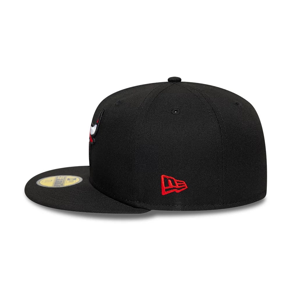 Pictured is this NBA Chicago Bulls 59FIFTY Fitted cap in black. 7