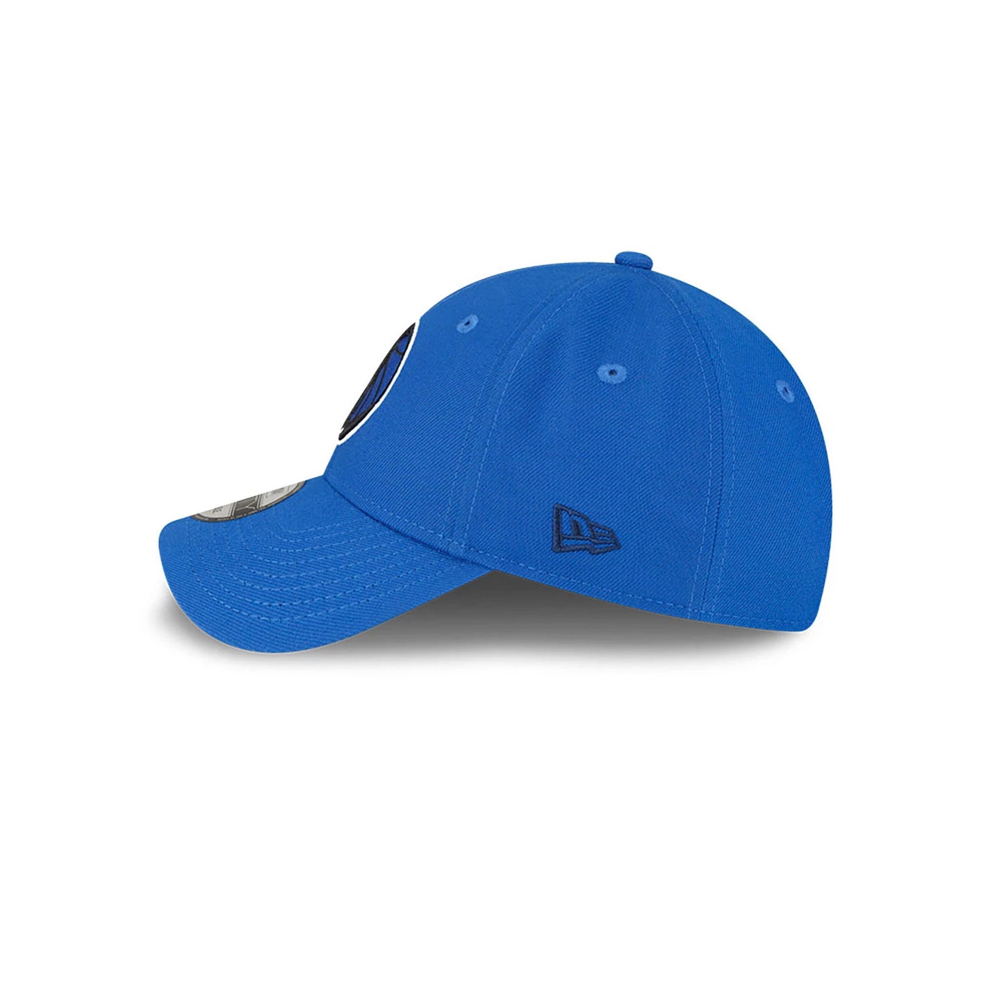 This is a Dallas Mavericks NBA The League Blue 9FORTY Adjustable Cap 4