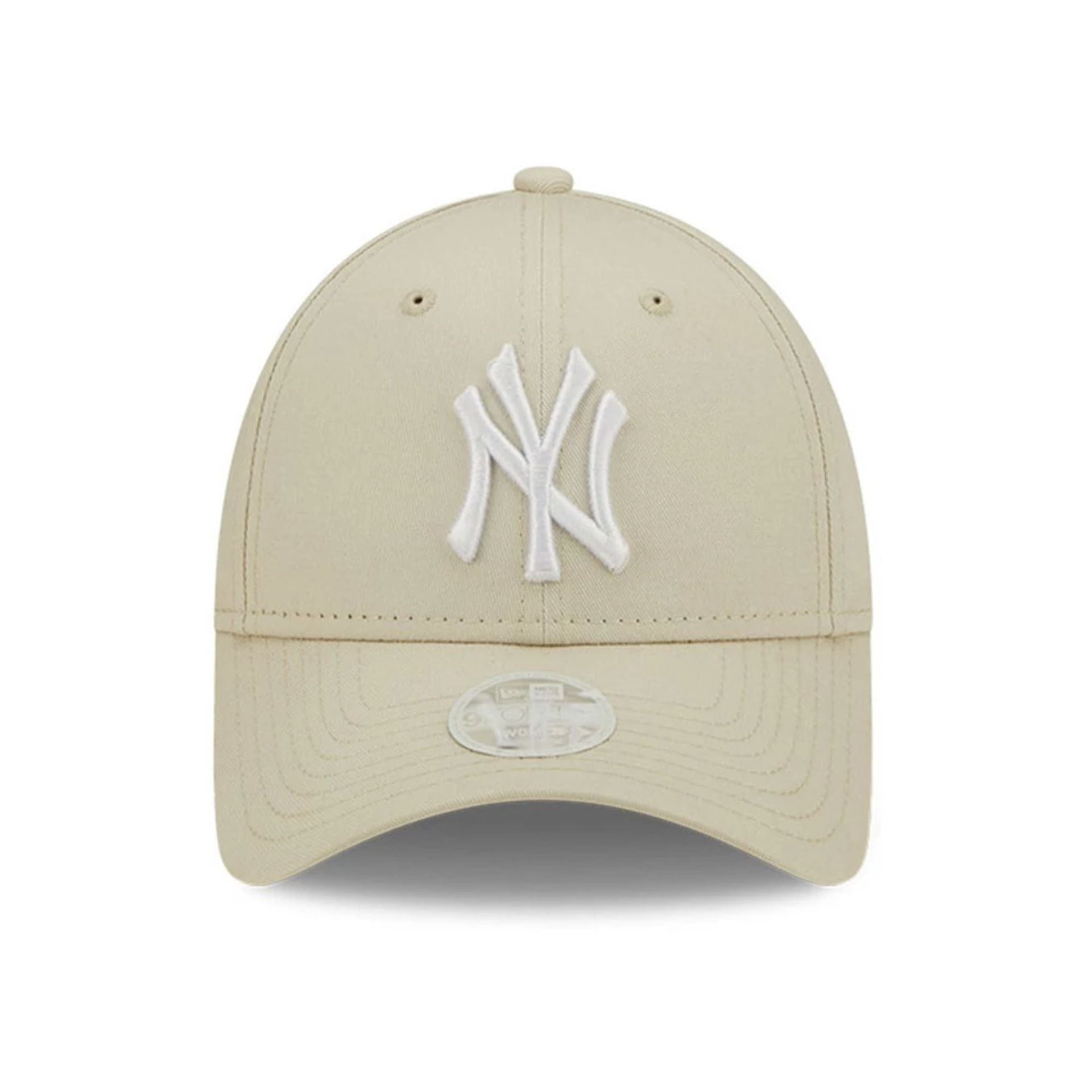 This is a New York Yankees Womens League Essential Light Beige 9FORTY Adjustable Cap 2