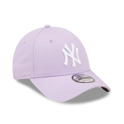 This is a New York Yankees League Essential Purple 9FORTY Adjustable Cap 3