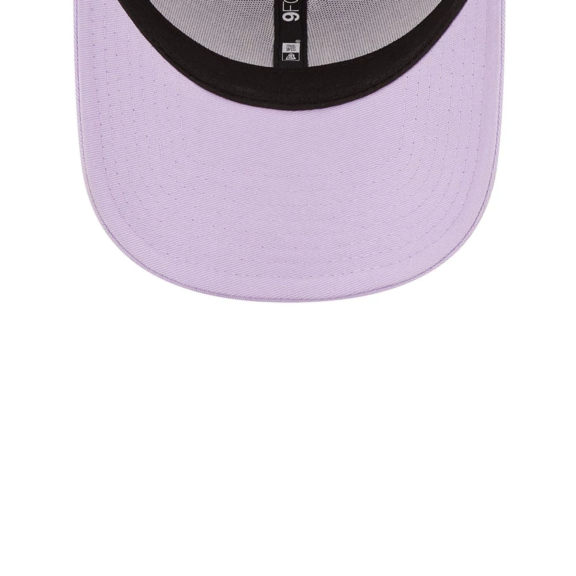 This is a New York Yankees League Essential Purple 9FORTY Adjustable Cap 5
