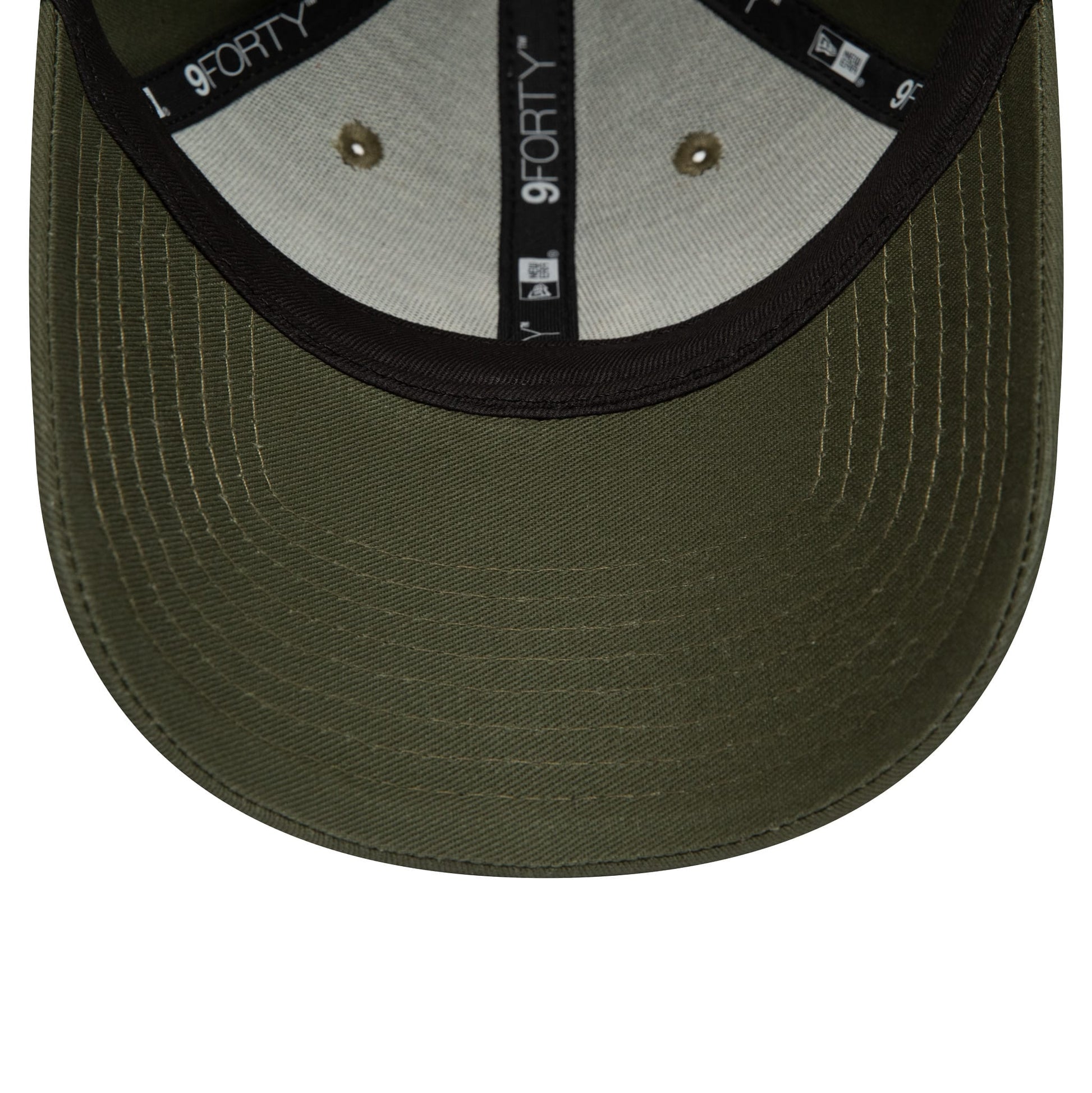 This is a New York Yankees Womens League Essential Dark Green 9FORTY Adjustable Cap 5