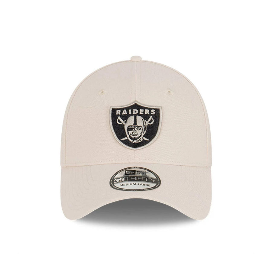This is a Las Vegas Raiders Stone Cream 39THIRTY Stretch Fit Cap 2