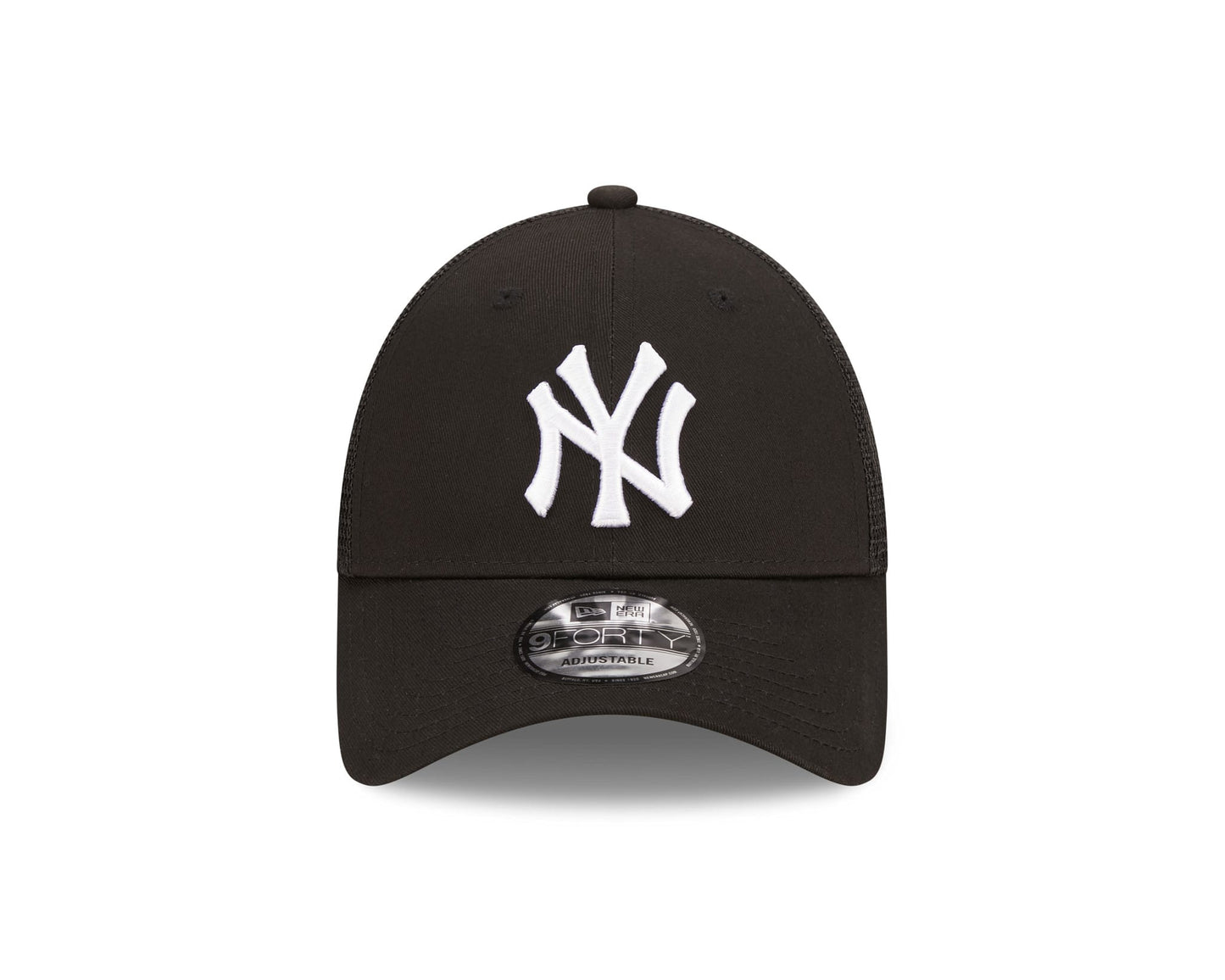 This is a New York Yankees Home Field Black 9FORTY A-Frame Trucker Cap 2