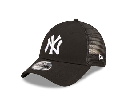 This is a New York Yankees Home Field Black 9FORTY A-Frame Trucker Cap 1