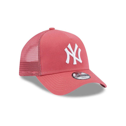 This is a Youth MLB League Essential New York Yankees Pink 9FORTY Trucker Cap 3