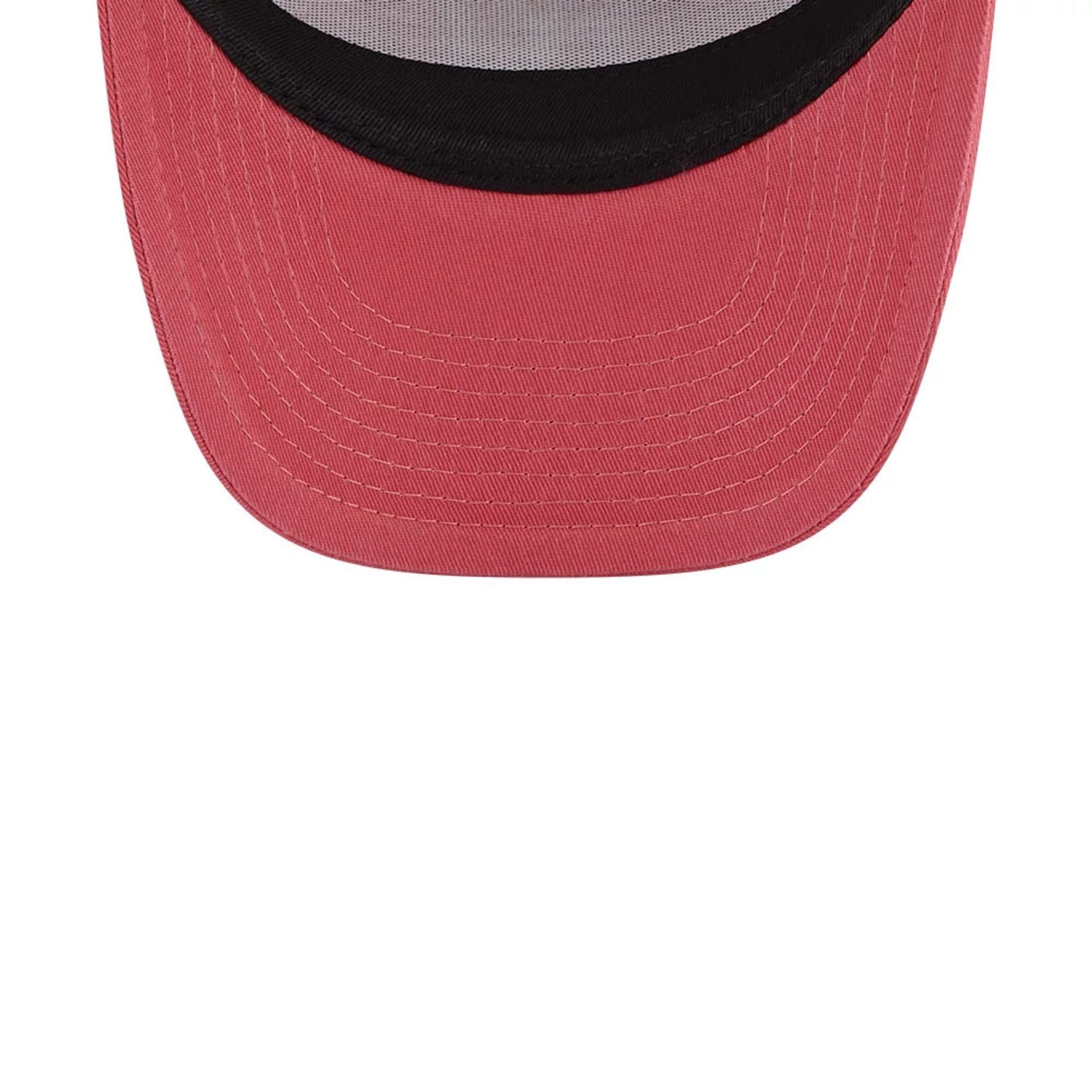 This is a Youth MLB League Essential New York Yankees Pink 9FORTY Trucker Cap 5