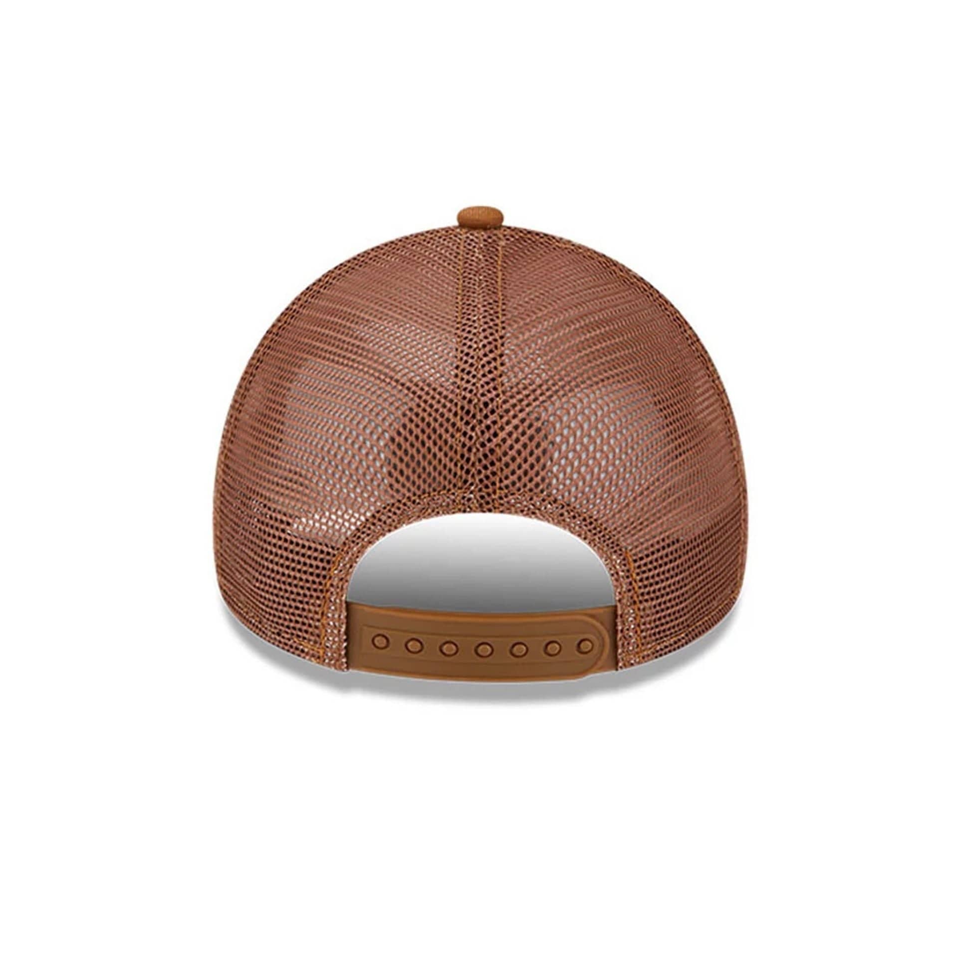 This is a Youth MLB League Essential LA Dodgers Brown 9FORTY Trucker Cap 4