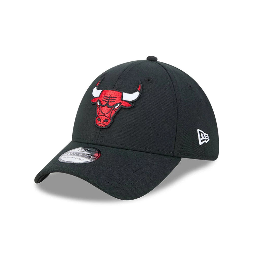 Pictured is this NBA Evergreen Chicago Bulls 39THIRTY Stretch Fit cap in black. 1