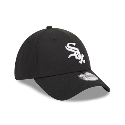 Pictured is this MLB Evergreen Chicago White Sox 39THIRTY Stretch Fit cap in black. 3