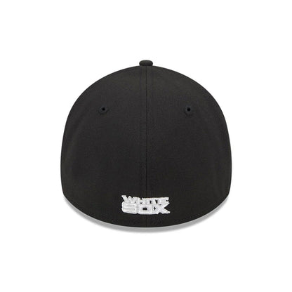 Pictured is this MLB Evergreen Chicago White Sox 39THIRTY Stretch Fit cap in black. 4
