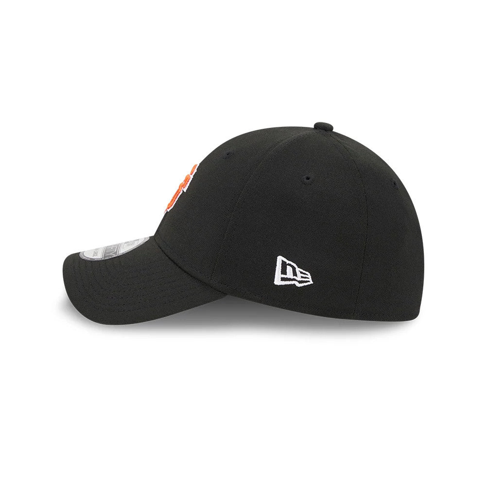 Pictured is this MLB Evergreen San Francisco Giants 39THIRTY Stretch Fit cap in black. 5