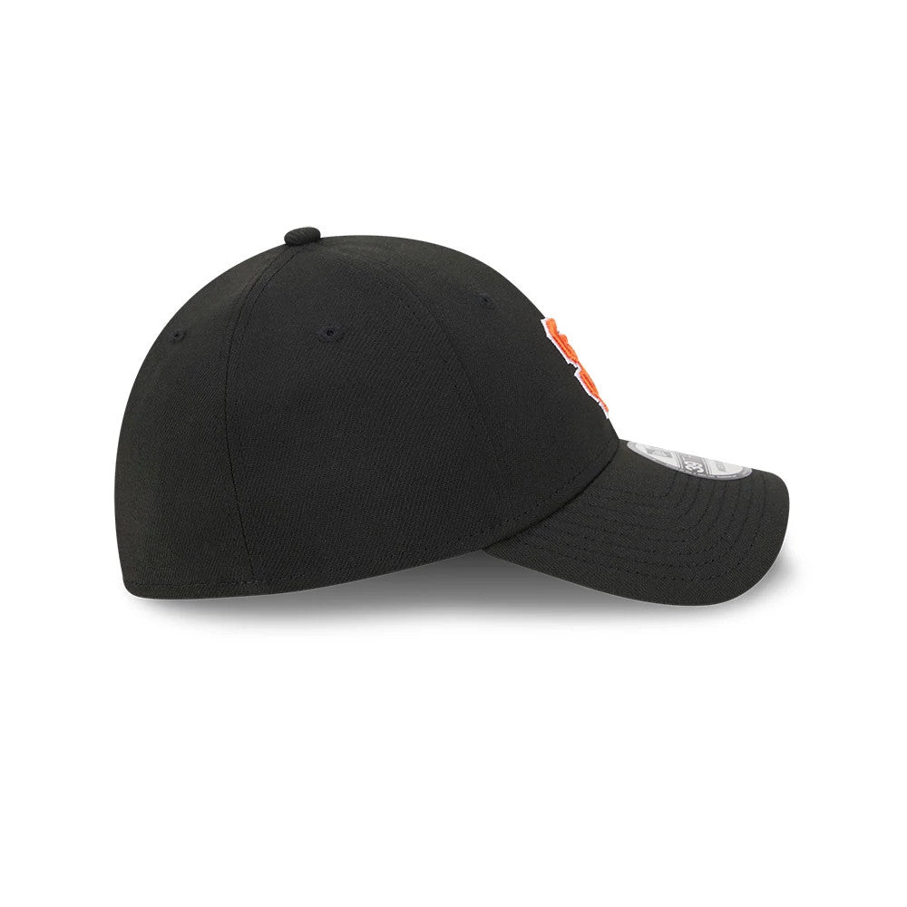 Pictured is this MLB Evergreen San Francisco Giants 39THIRTY Stretch Fit cap in black. 6