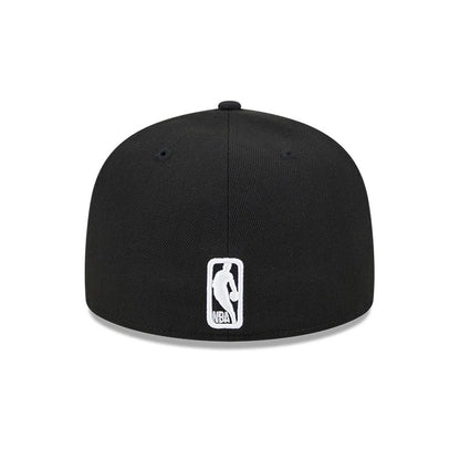 Pictured is this NBA Evergreen Chicago Bulls 59FIFTY Fitted cap in black. 7