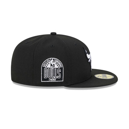 Pictured is this NBA Evergreen Chicago Bulls 59FIFTY Fitted cap in black. 5