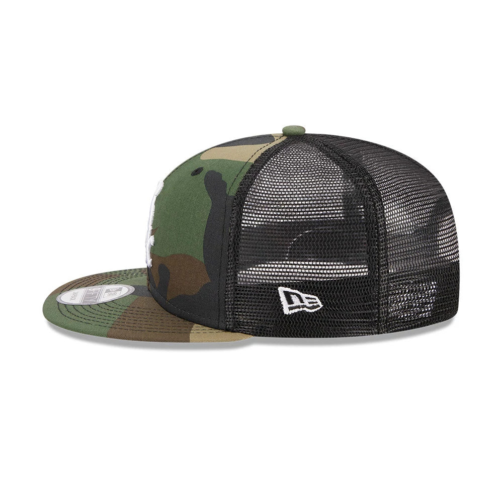 Pictured is this MLB Evergreen Chicago White Sox 9FIFTY Trucker cap in camo. 6