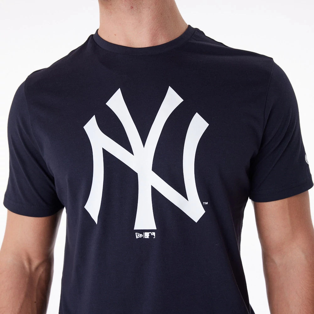 New York Yankees MLB Regular Navy T-Shirt, front view showing a large white NY logo printed on the navy fabric, the crew neck collar and short sleeves, with a small New Era flag logo debossed on the sleeve.