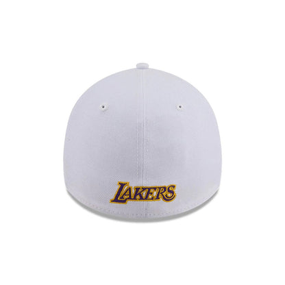 This is a New York Yankees Womens League Essential Lilac 9FORTY Adjustable Cap 5