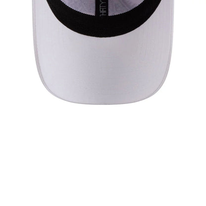 This is a New York Yankees Womens League Essential Lilac 9FORTY Adjustable Cap 6