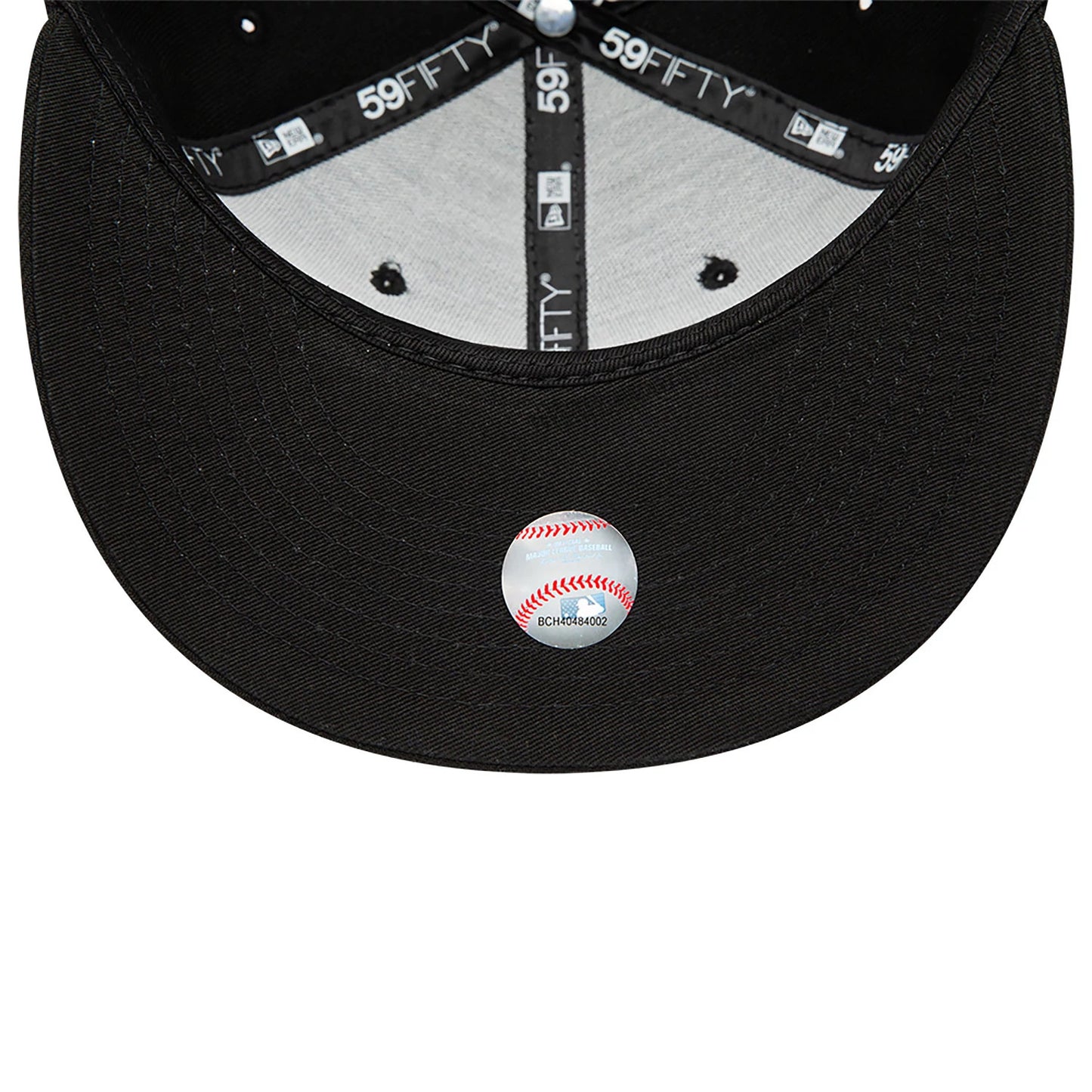 This is a Boston Red Sox MLB Black on Black 59FIFTY Fitted Cap 2