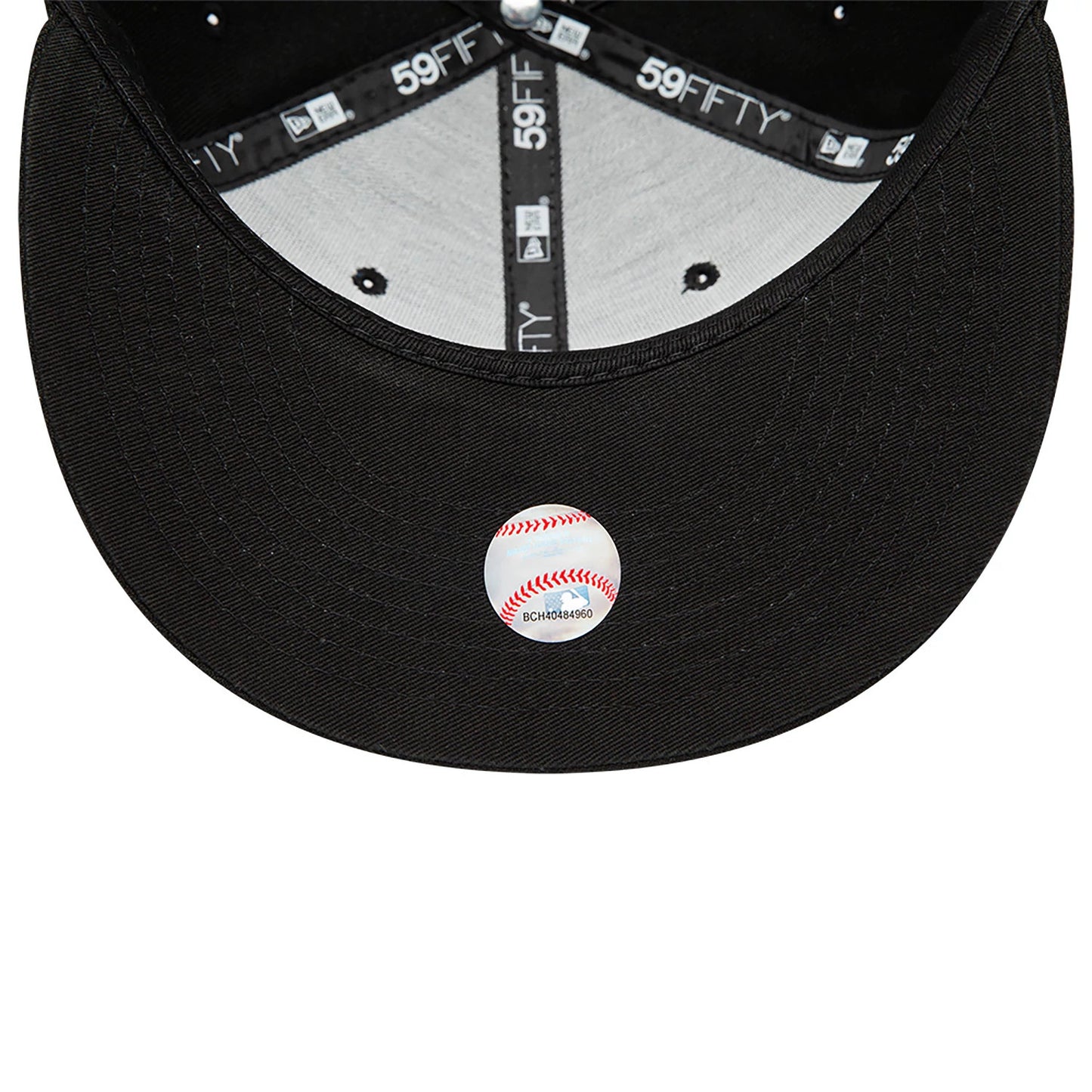 This is a San Francisco Giants MLB Black and White 59FIFTY Fitted Cap 5