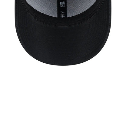 Pictured is this MLB Evergreen Neo Boston Red Sox 39THIRTY Stretch Fit cap in black. 7
