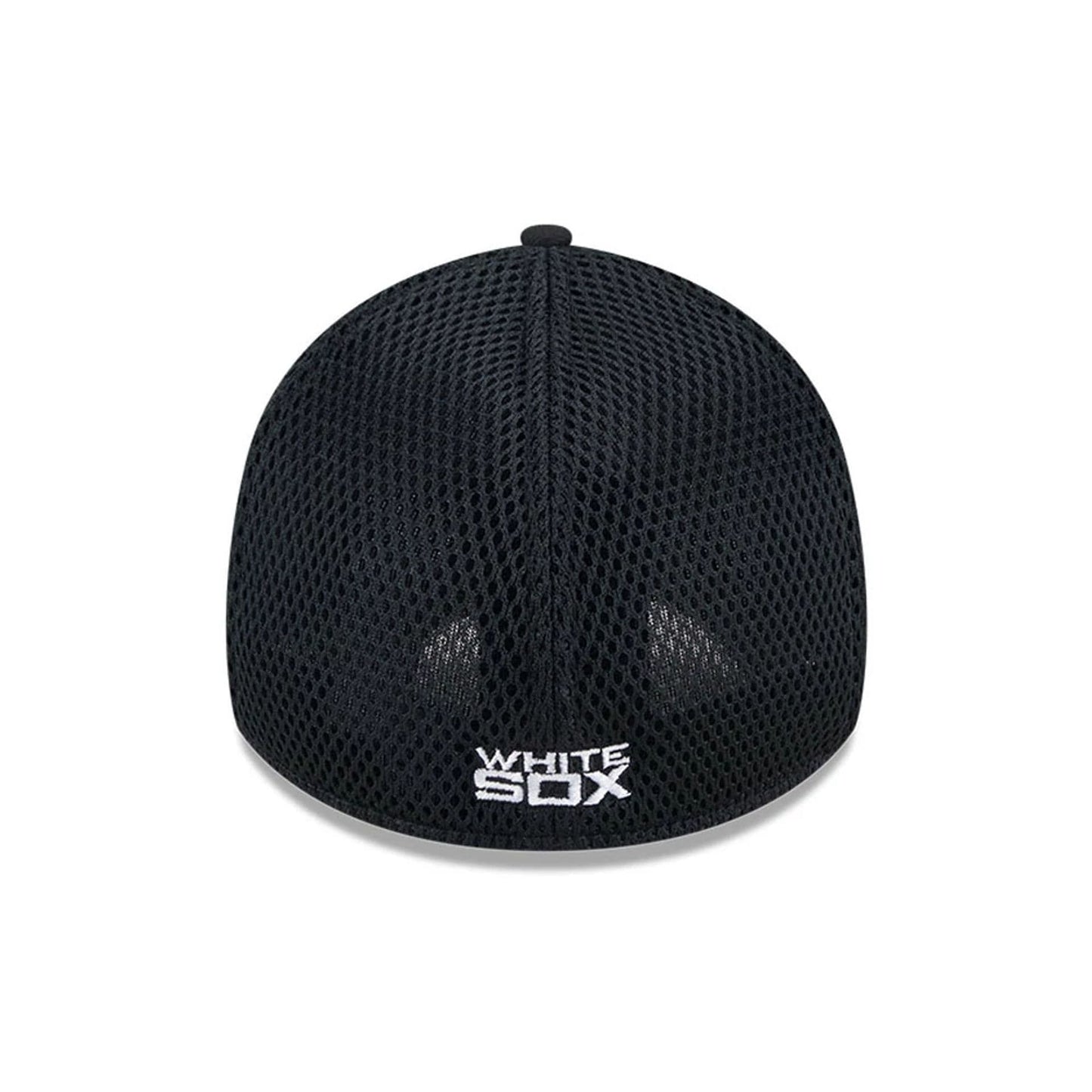 Pictured is this MLB Evergreen Neo Chicago White Sox 39THIRTY Stretch Fit cap in black. 2