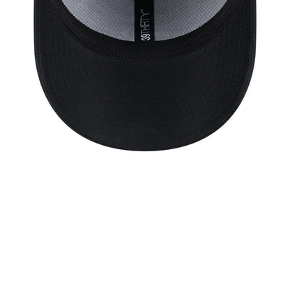 Pictured is this MLB Evergreen Neo Chicago White Sox 39THIRTY Stretch Fit cap in black. 7