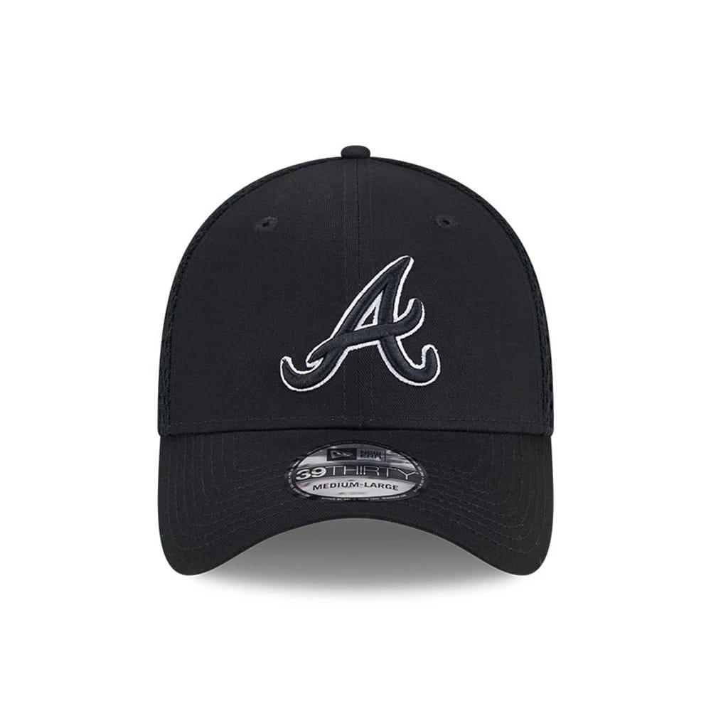 Pictured is this MLB Evergreen Neo Atlanta Braves 39THIRTY Stretch Fit cap in black. 3