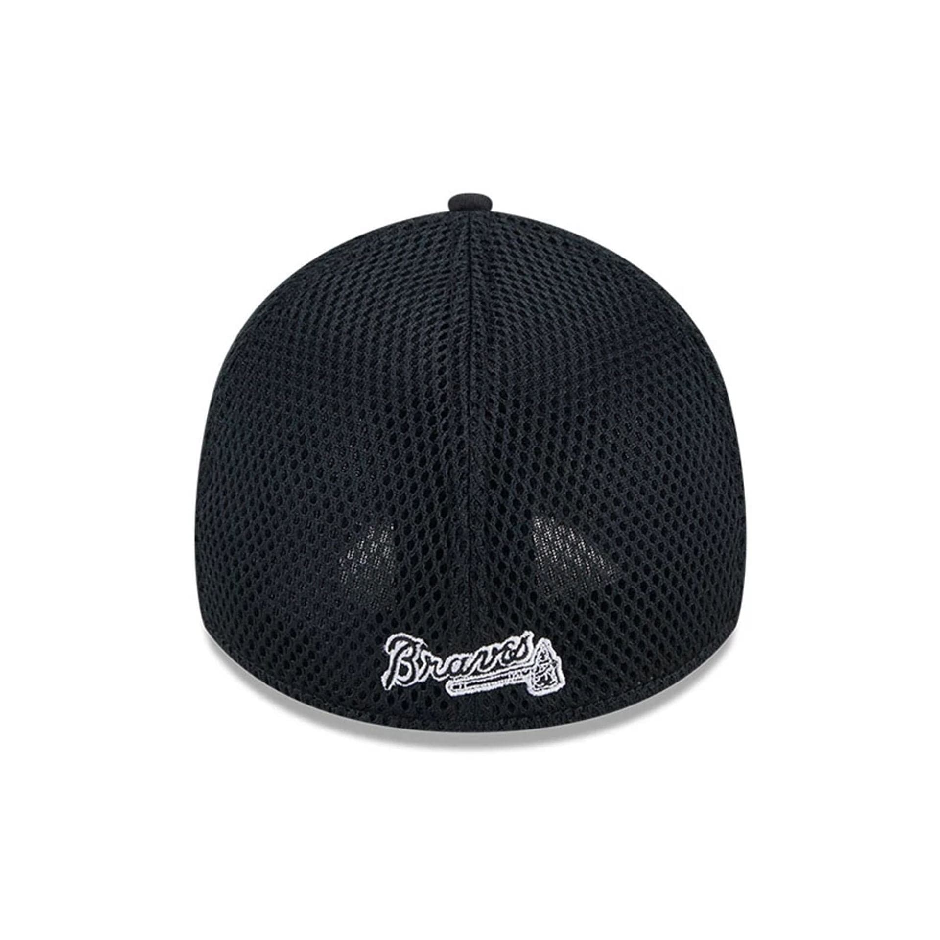 Pictured is this MLB Evergreen Neo Atlanta Braves 39THIRTY Stretch Fit cap in black. 2