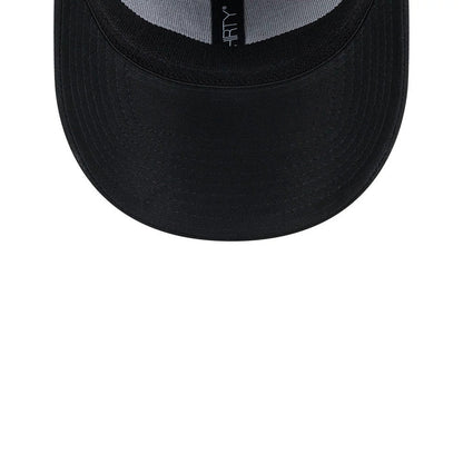 Pictured is this MLB Evergreen Neo Atlanta Braves 39THIRTY Stretch Fit cap in black. 7
