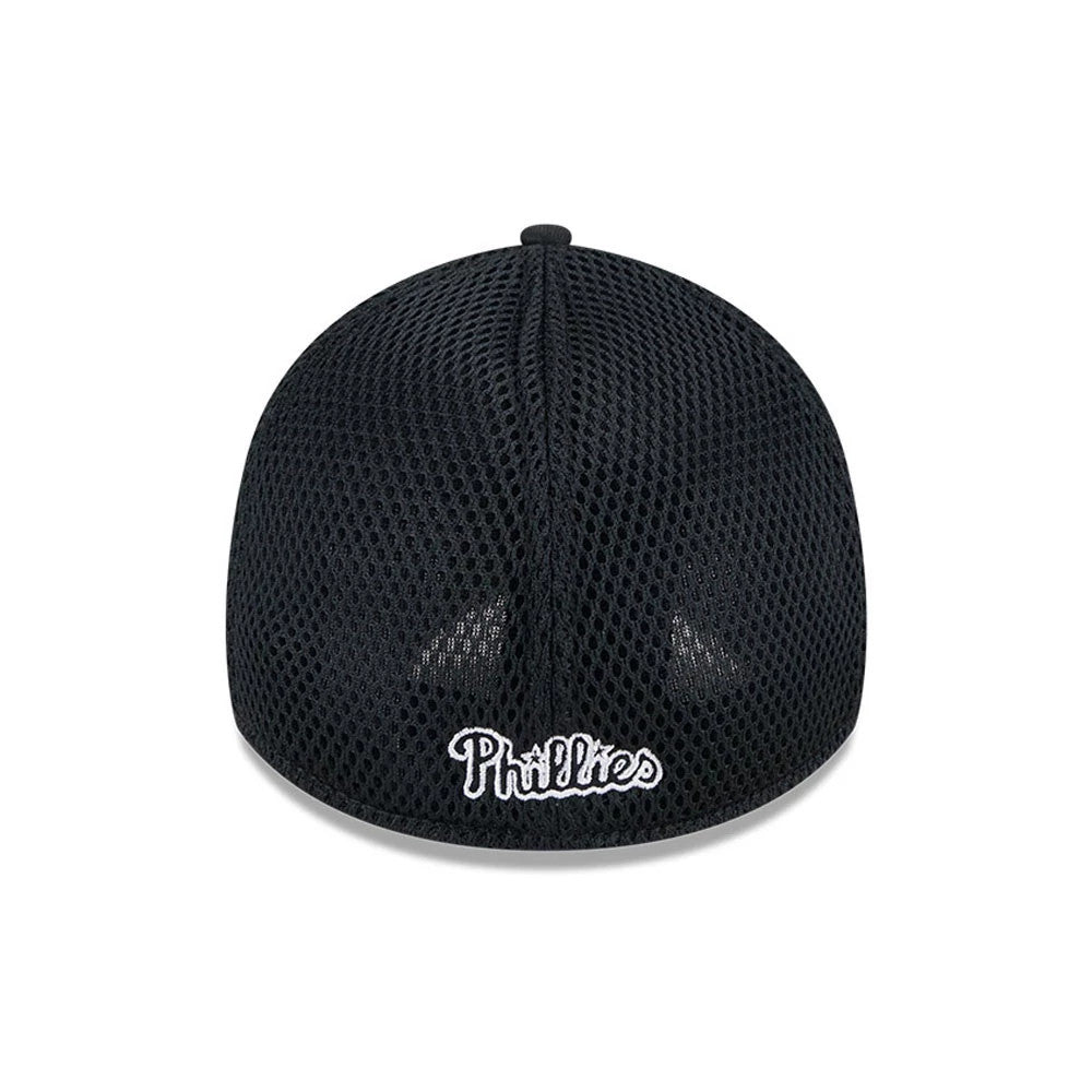 Pictured is this MLB Evergreen Neo Philadelphia Phillies 39THIRTY Stretch Fit cap in black. 2