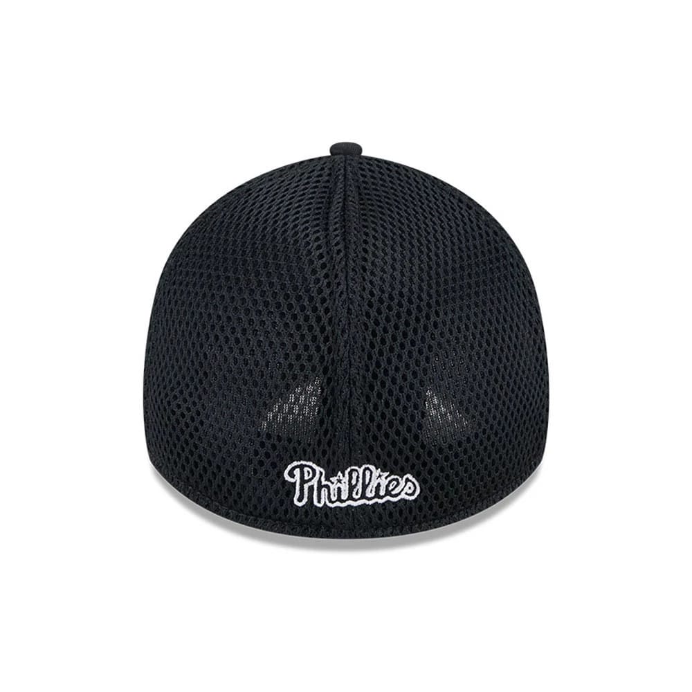 Pictured is this MLB Evergreen Neo Philadelphia Phillies 39THIRTY Stretch Fit cap in black. 2