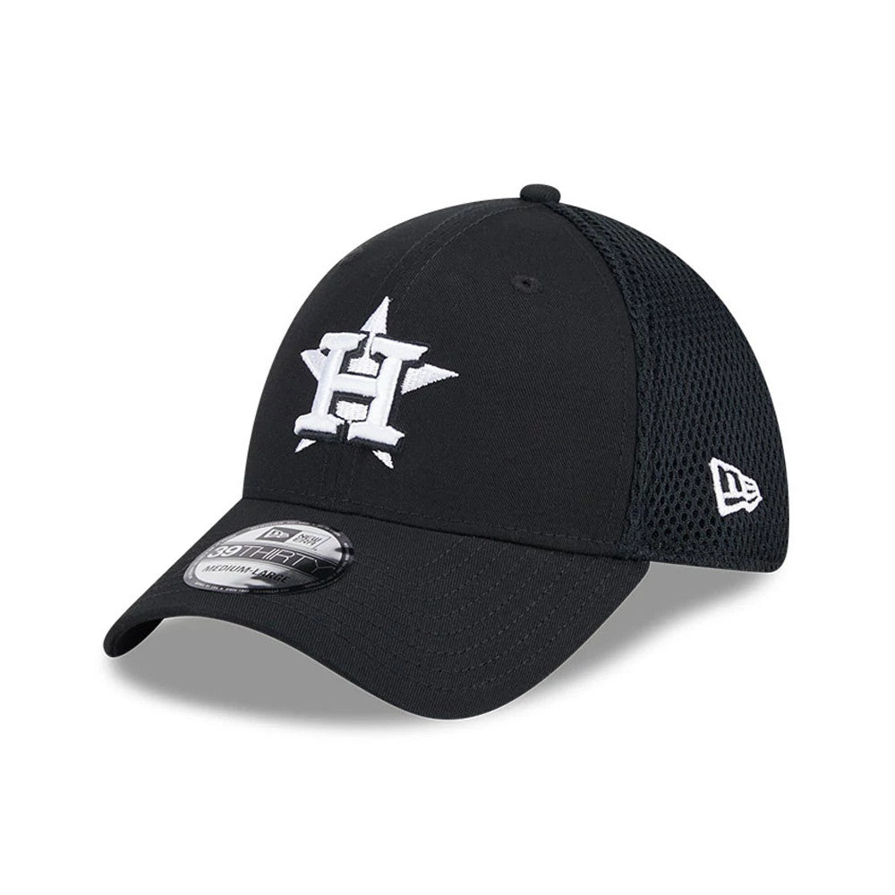 Pictured is this MLB Evergreen Neo Houston Astros 39THIRTY Stretch Fit cap in black. 1