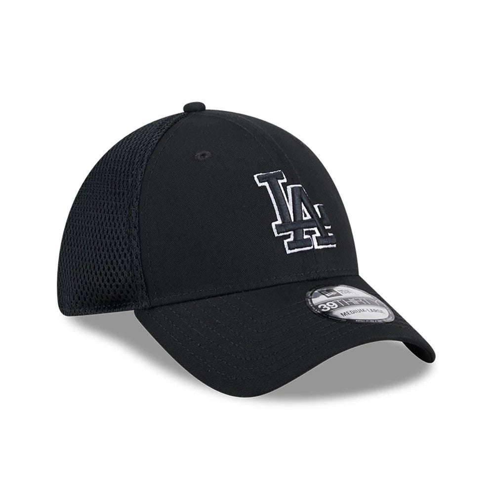Pictured is this MLB Evergreen Neo LA Dodgers 39THIRTY Stretch Fit cap in black. 4