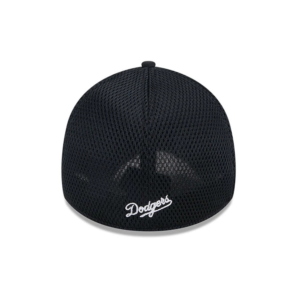 Pictured is this MLB Evergreen Neo LA Dodgers 39THIRTY Stretch Fit cap in black. 2